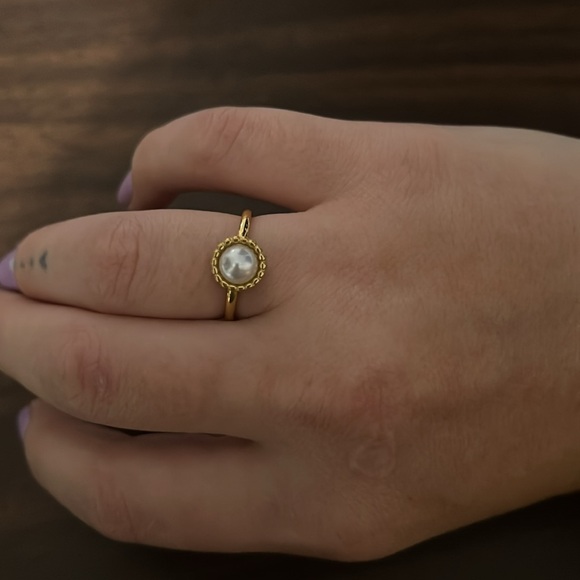 Gold plated stainless steel pearl ring - Picture 3 of 3